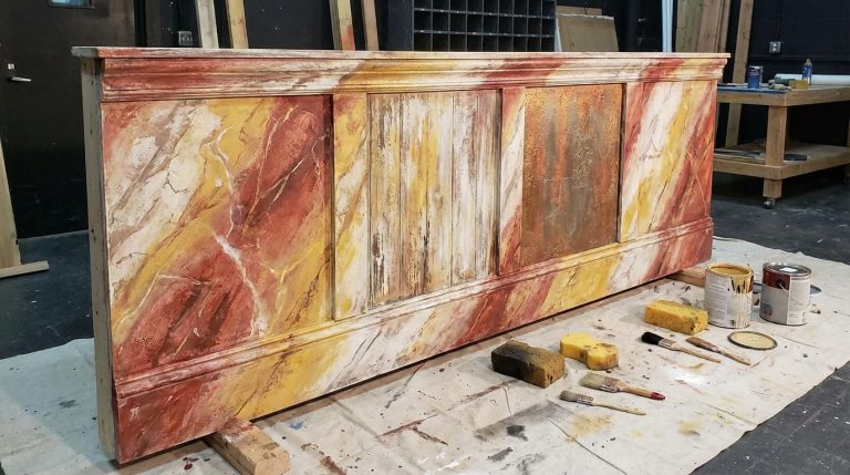 Read more about the article Painting Techniques: Faux Finishes for Set Walls