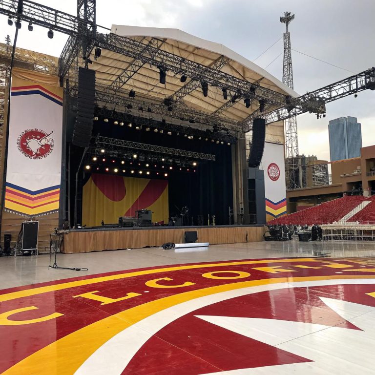 Read more about the article Epoxy Resin Denver for Immersive Stage and Set Design